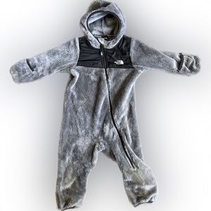 The north face infant bunting suit 12-18 months